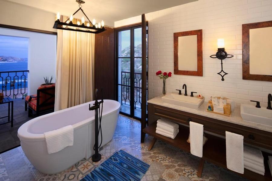 Luxurious Suites With Private Balconies, Vista Encantada Resort, Spa & Retreat 카보산루카스 외부 사진