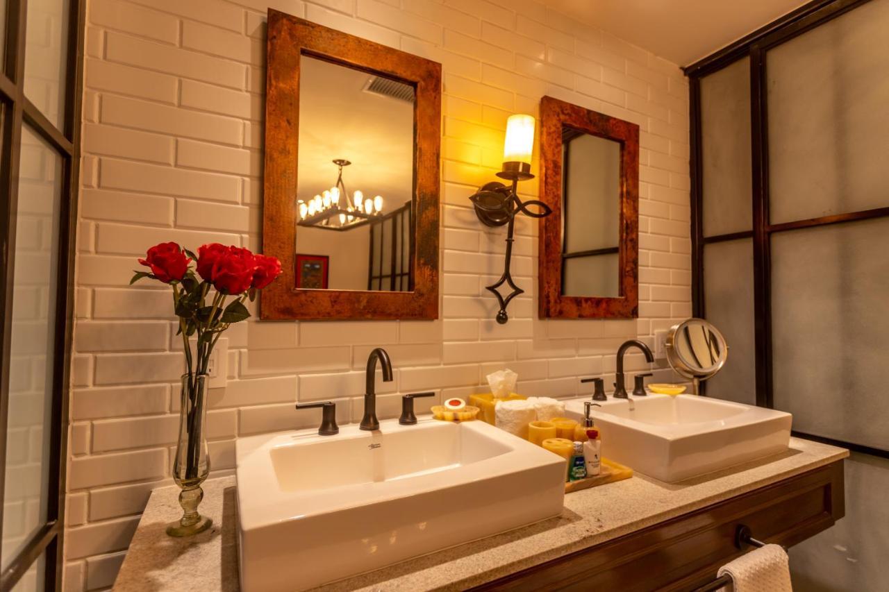Luxurious Suites With Private Balconies, Vista Encantada Resort, Spa & Retreat 카보산루카스 외부 사진